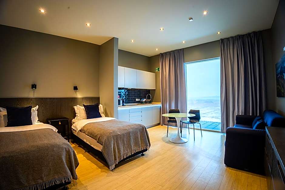 Black Beach Suites