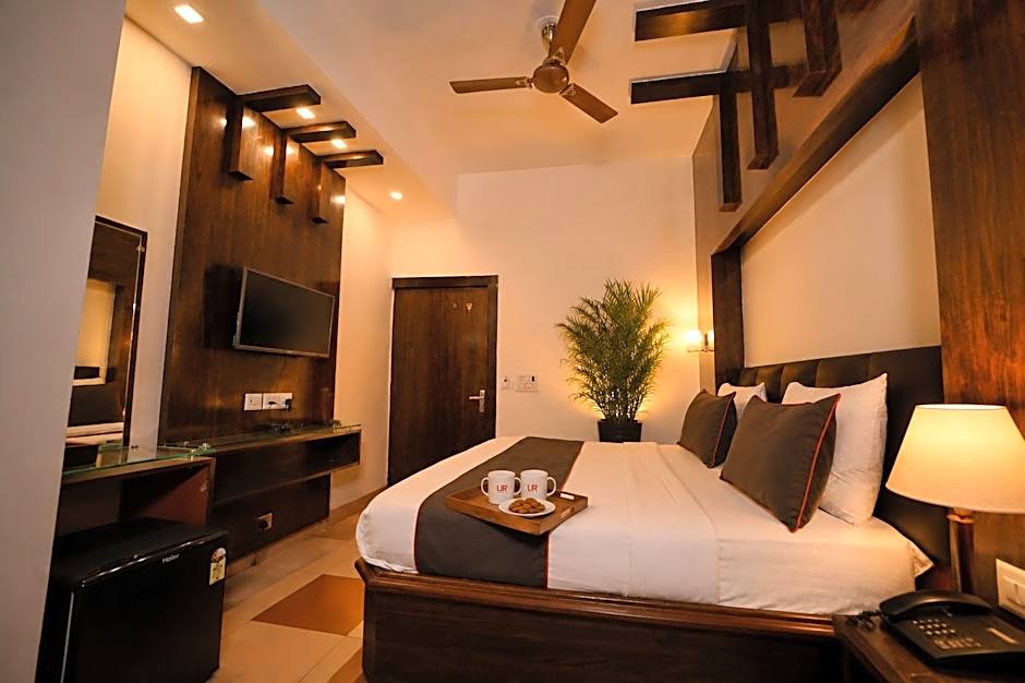 HOTEL UR - Near Prayagraj Junction & High Court
