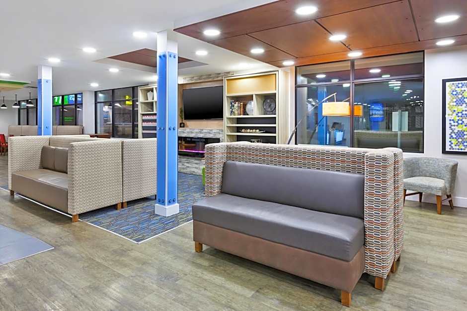 Holiday Inn Express Winnipeg Airport - Polo Park By IHG