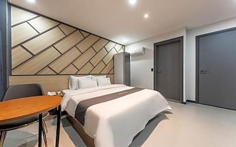 Jungangdong Business Hotel Hue