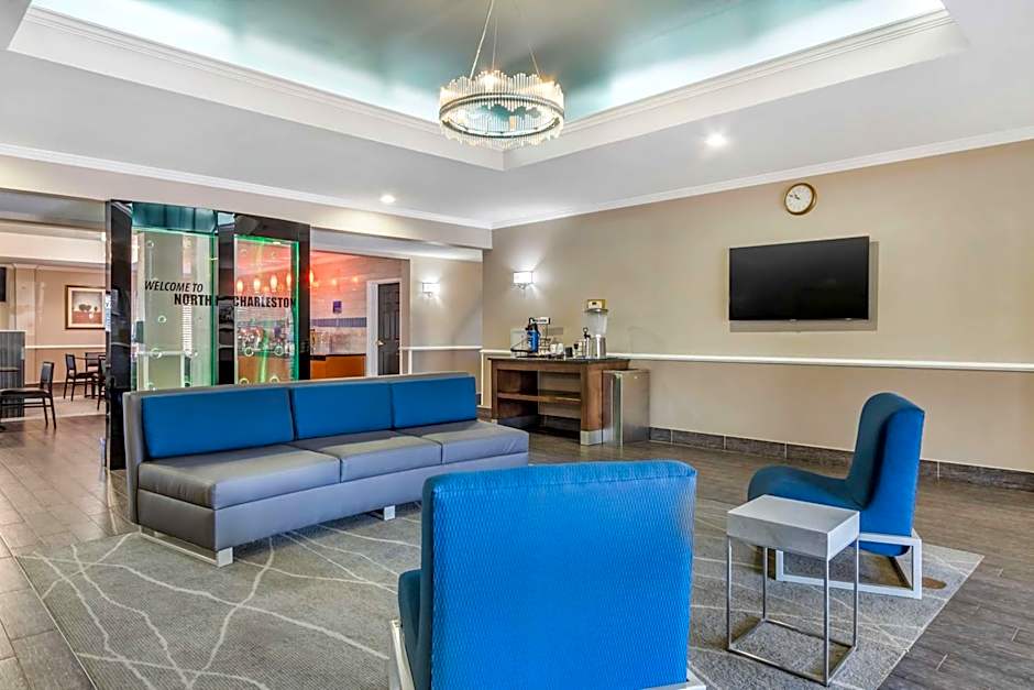 Comfort Inn & Suites North Charleston - Northwoods