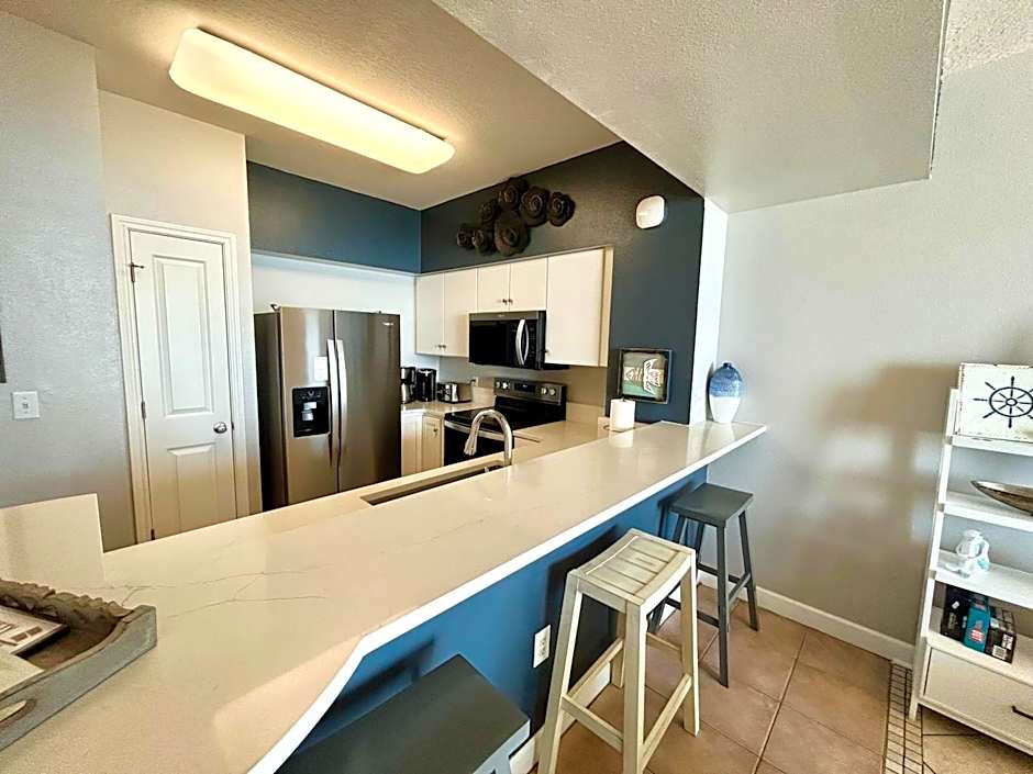 Amazing views! Great beachfront Panama City Condo