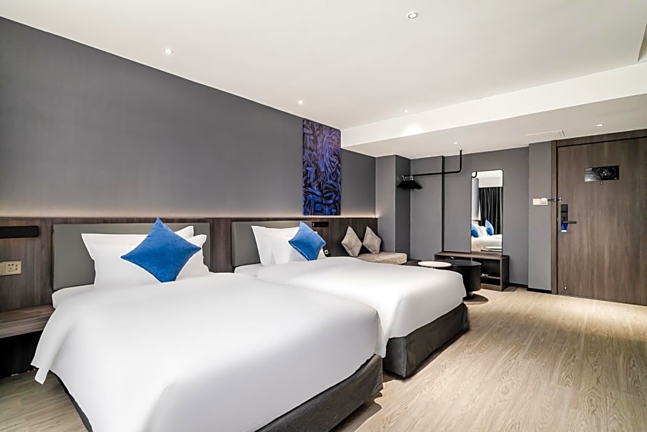 Insail Hotels (Guangyuanxincun Jingtai Pedestrian Street Guangzhou)