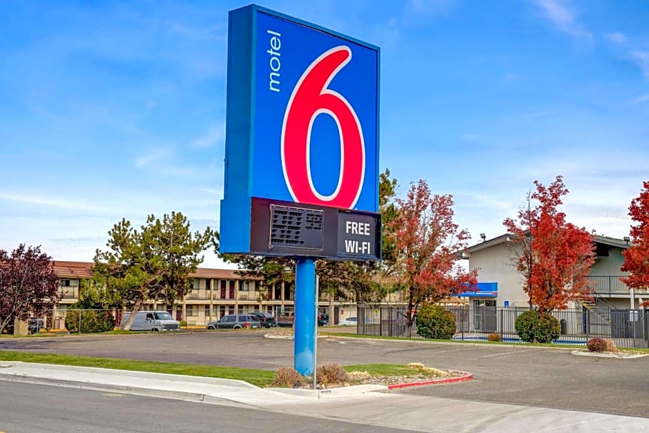 Motel 6 Carson City, NV