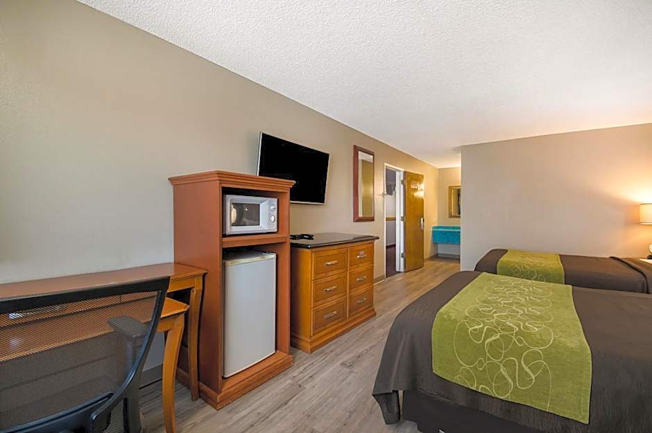 Rodeway Inn & Suites Portland West - Beaverton
