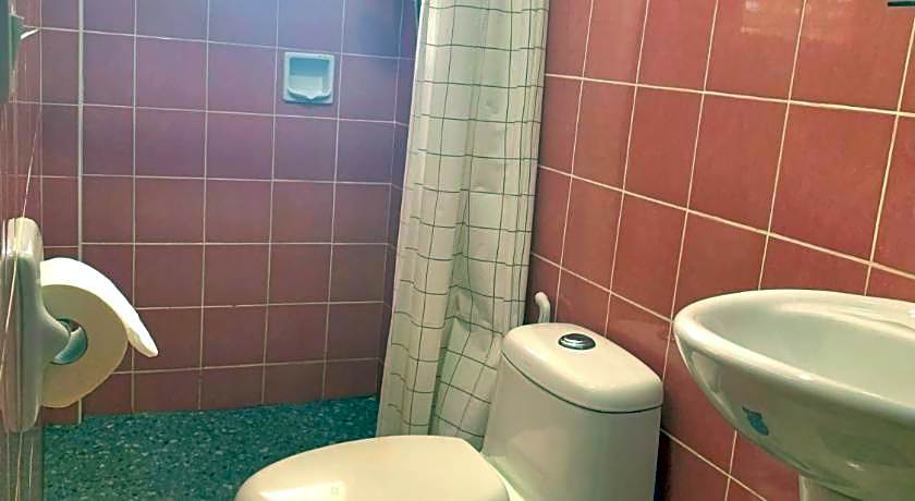 The Victorian by Stevrena Accommodations