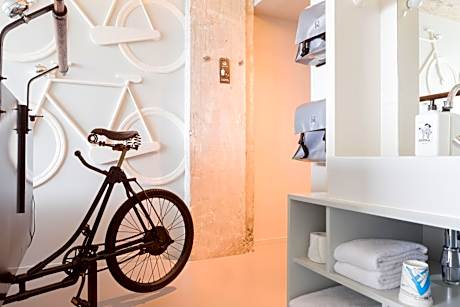 Deluxe Double Room with Bath