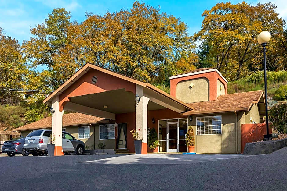 Best Western Willits Inn