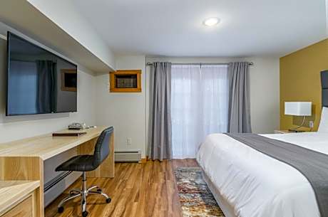 One King Suite