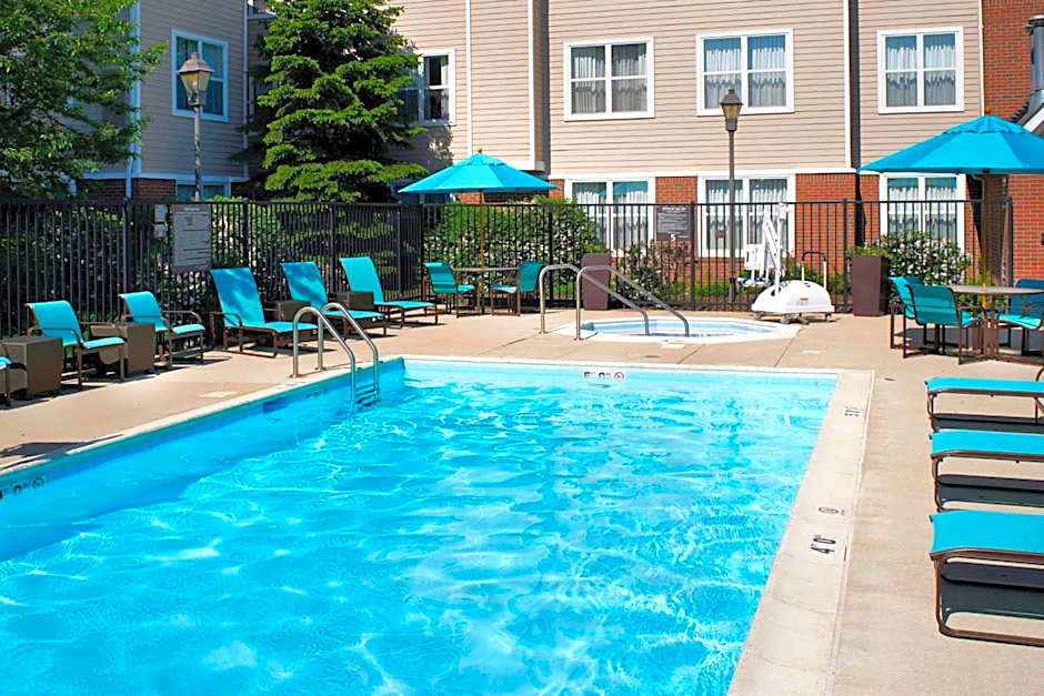 Sonesta ES Suites Chicago Waukegan Gurnee