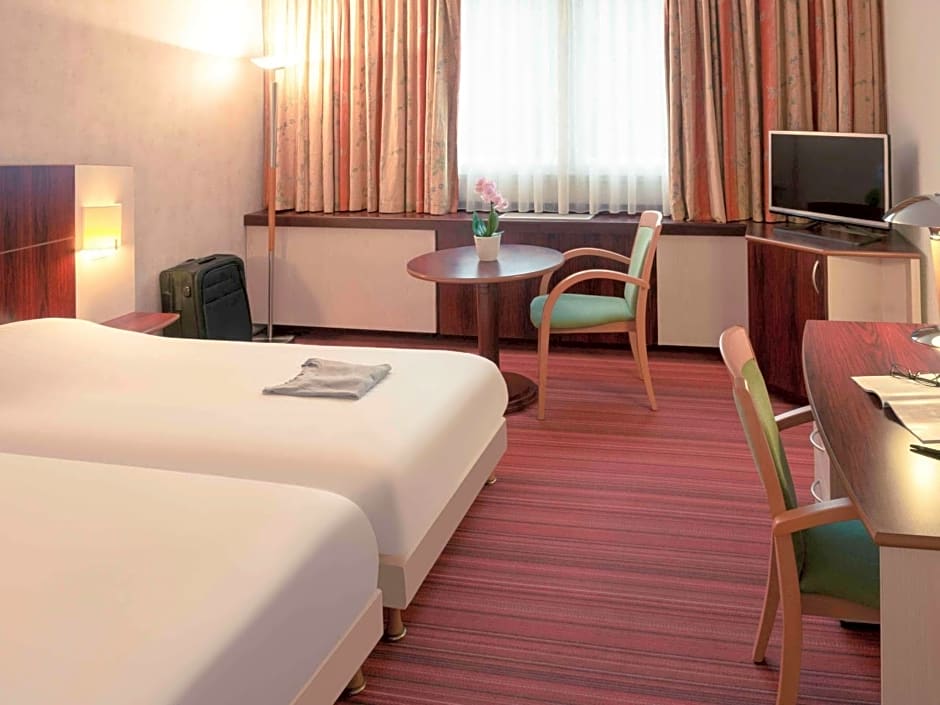 Hotel Mercure Besancon Parc Micaud