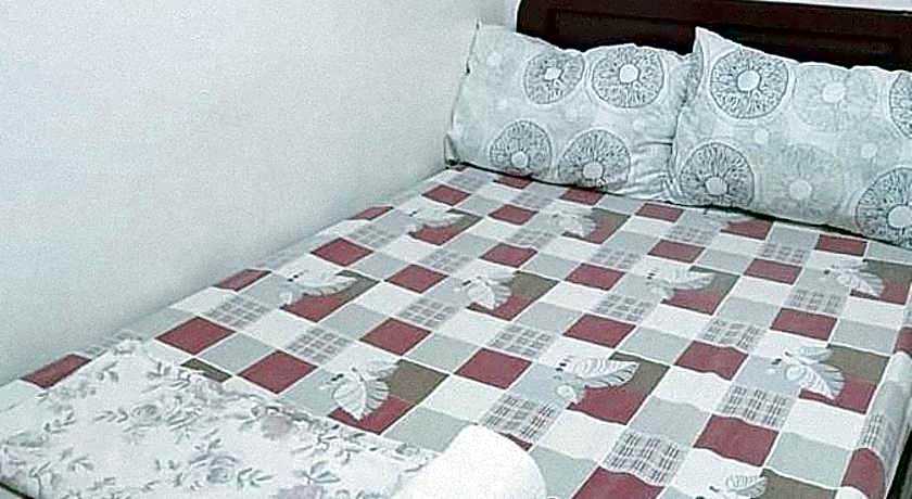 RedDoorz @ Rachael Pension House