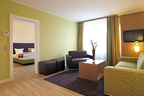 Junior Suite (2 Adults + 2 Children)