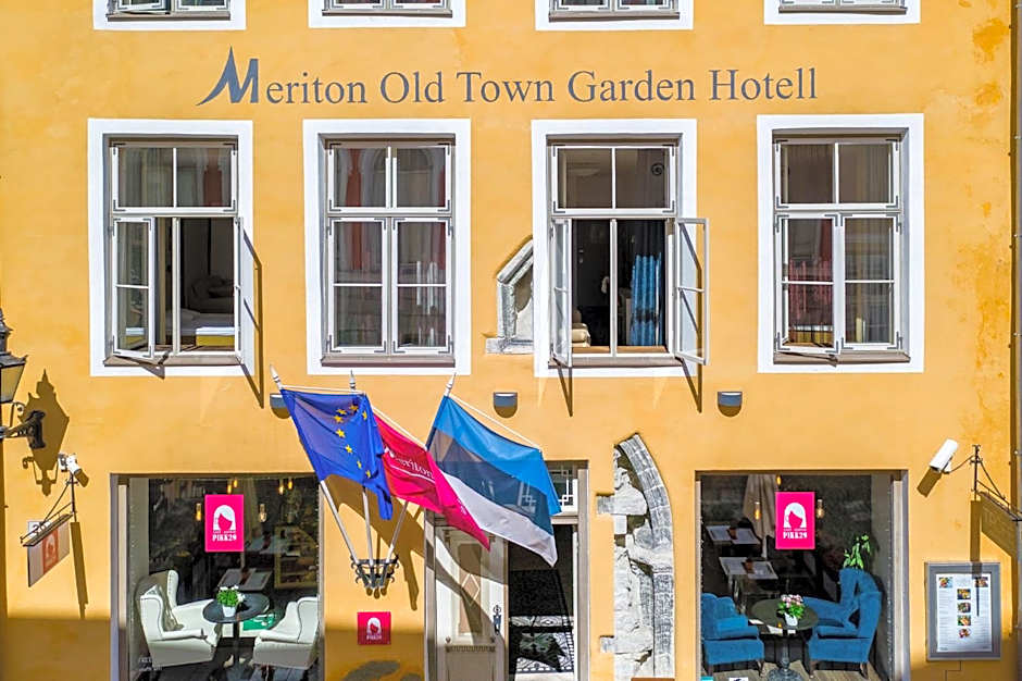 Meriton Old Town Garden Hotel