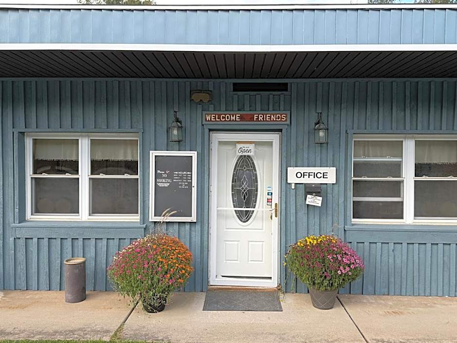 Colton Point Motel