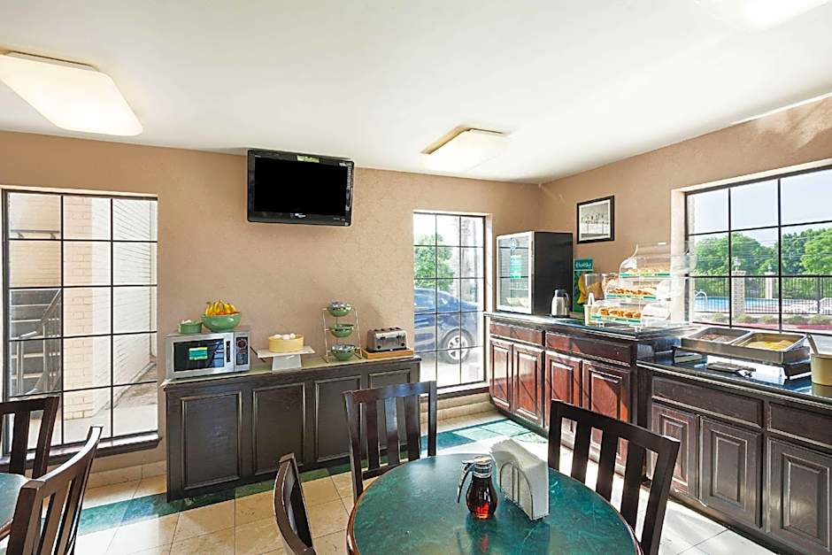 Quality Inn Near Medical Center San Antonio – San Antonio, TX