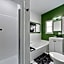 Beverly Hills Stylish & Central 1 BR Apt + Parking