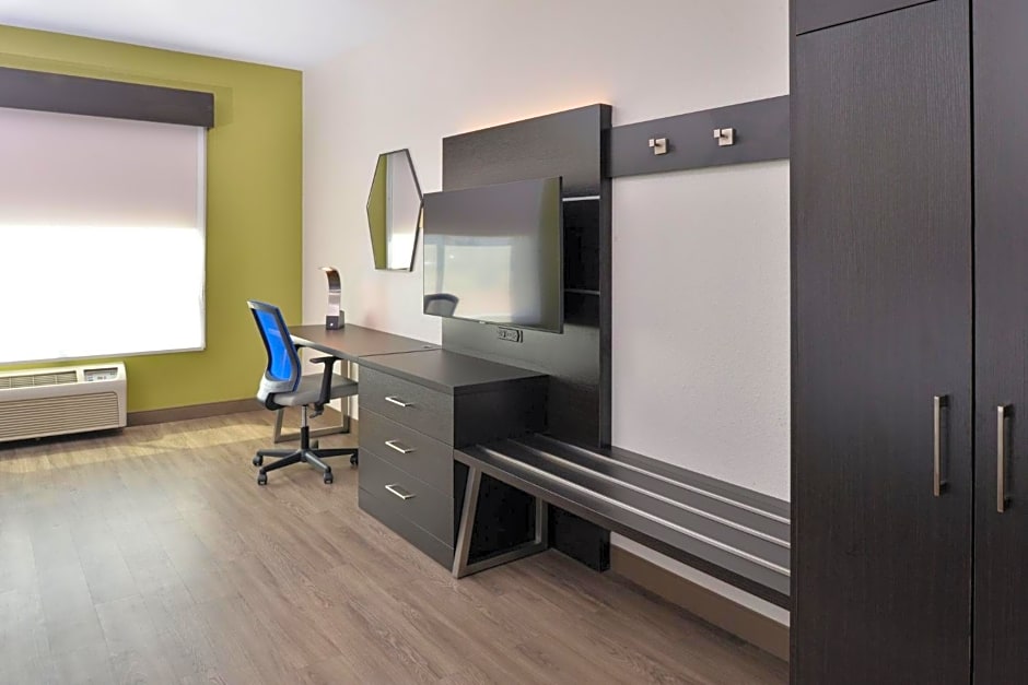 Holiday Inn Express Hotel & Suites Carthage By IHG