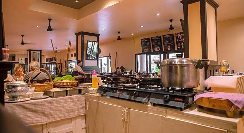 Pakse Hotel & Restaurant