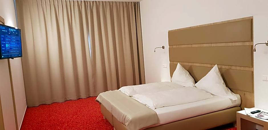 Confour Hotel