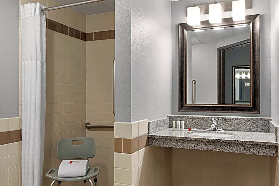 AmericInn by Wyndham Sauk Centre