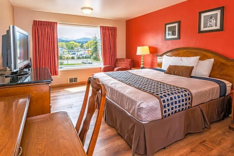 King Room with Mountain View