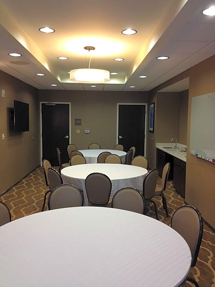 Comfort Suites Youngstown North