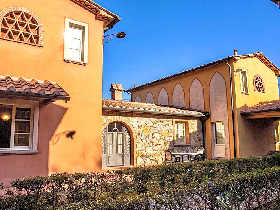 ISA-Residence with swimming-pool in Monteverdi Marittimo