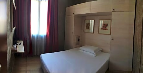 Small Single Room