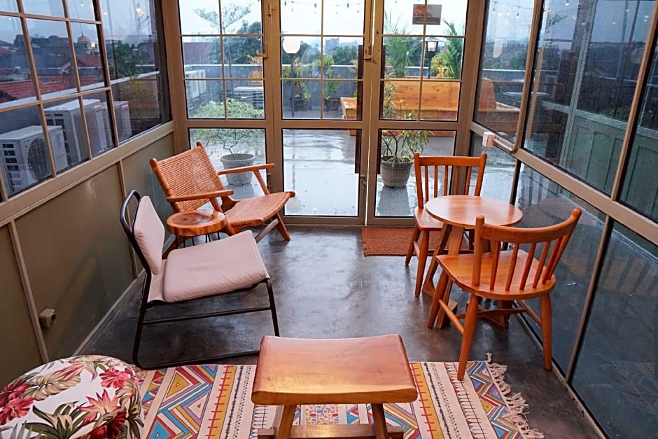 Tuju Abuserin Syariah