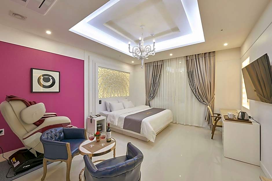 Dubai Hotel