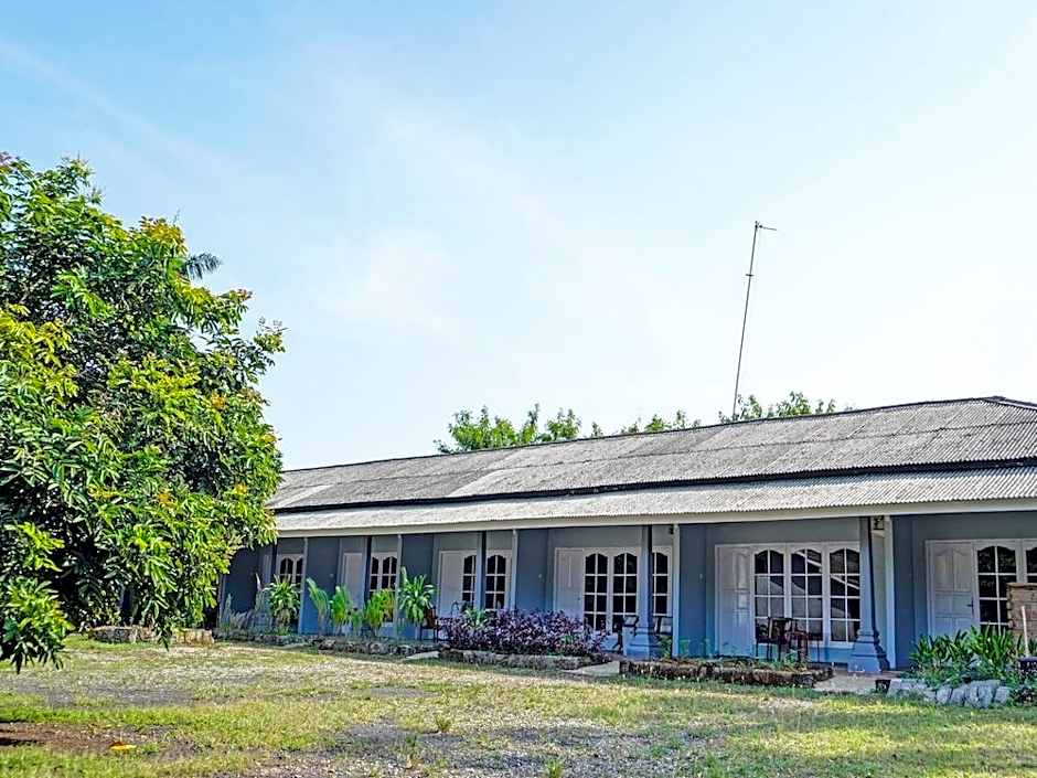 SPOT ON 91797 Mutiara Guest House