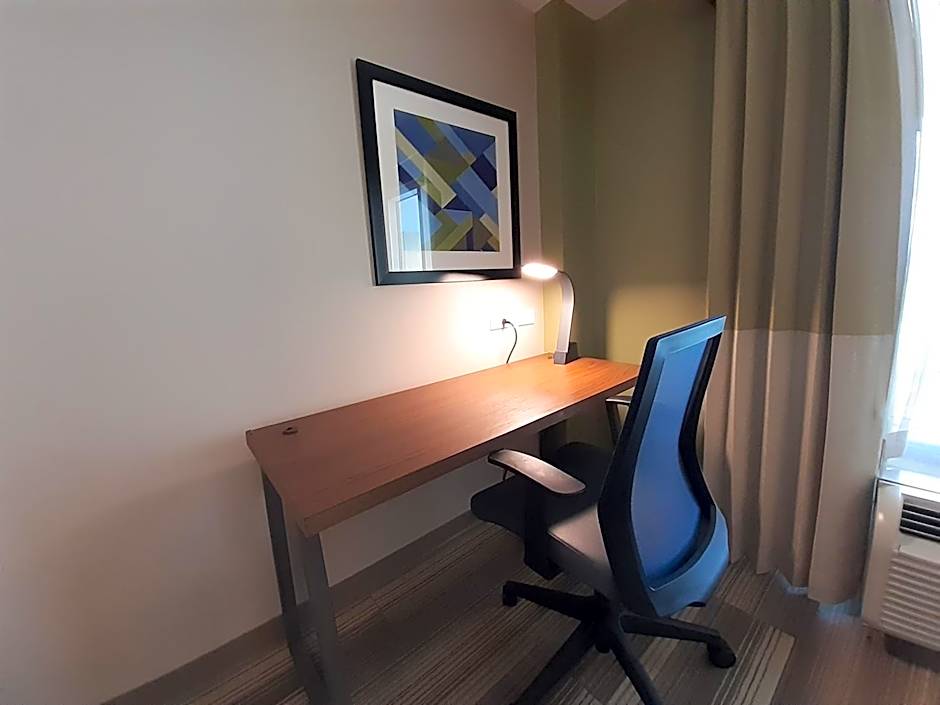 Holiday Inn Express Trincity By IHG