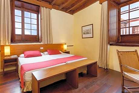 double or twin standard 2adults