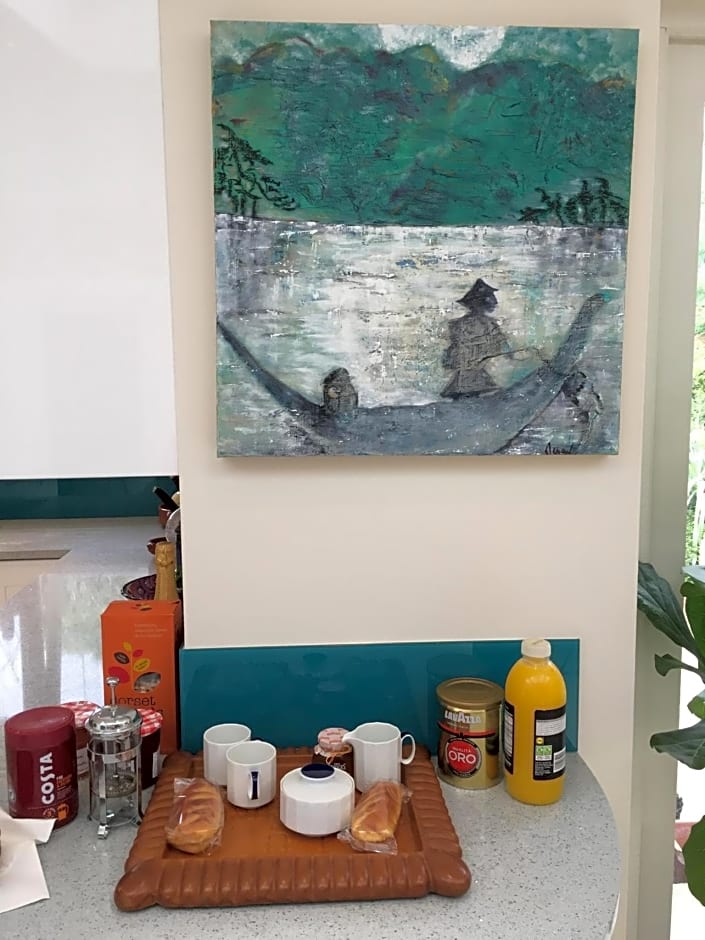 Sandra & Andrew's B&B – London