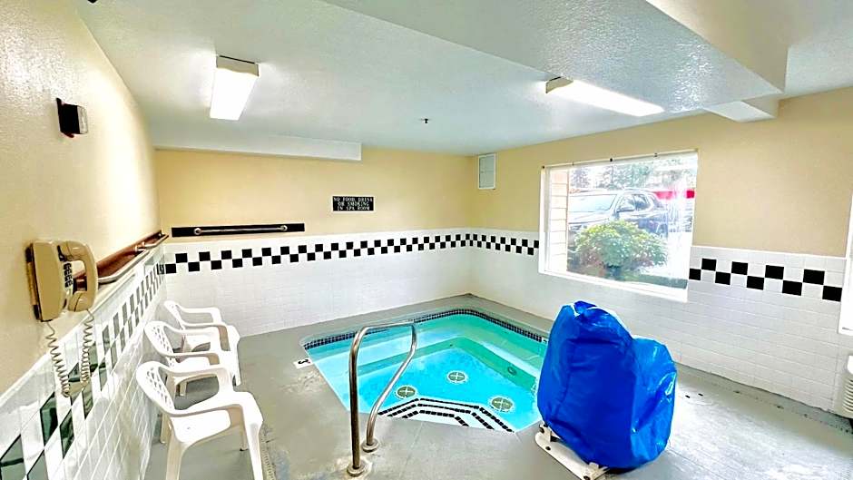 Studio 6 Suites Portland, OR Downtown OHSU