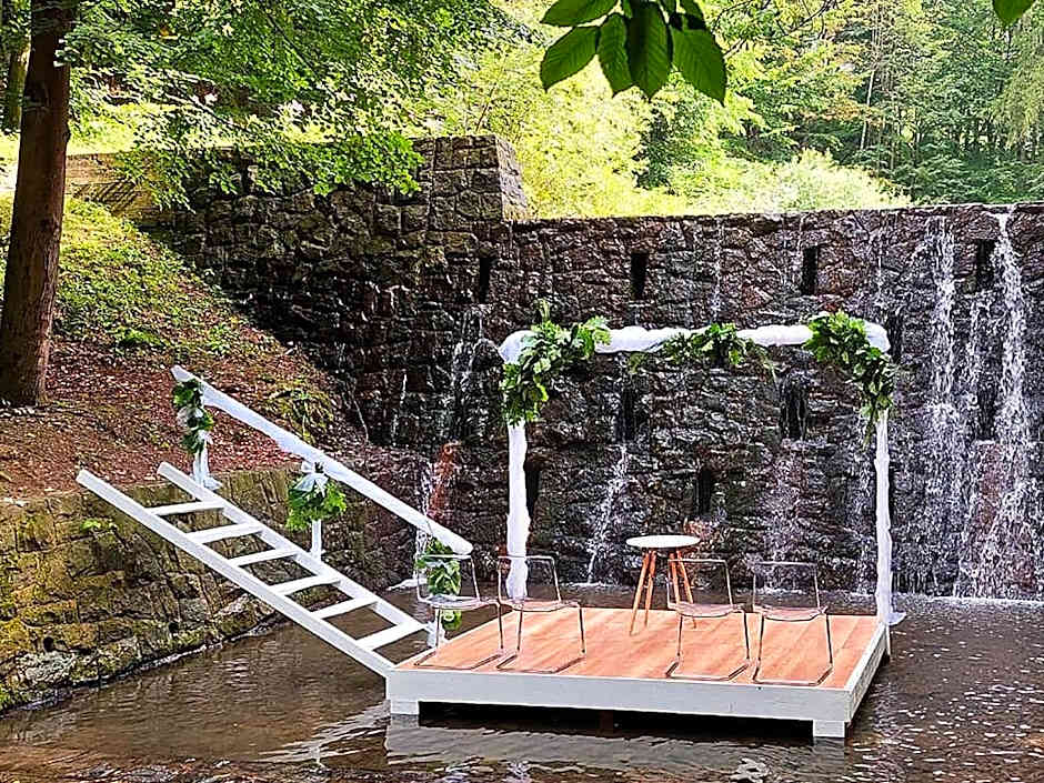 Diuna Beskidy Ustroń - dawny Kolejarz