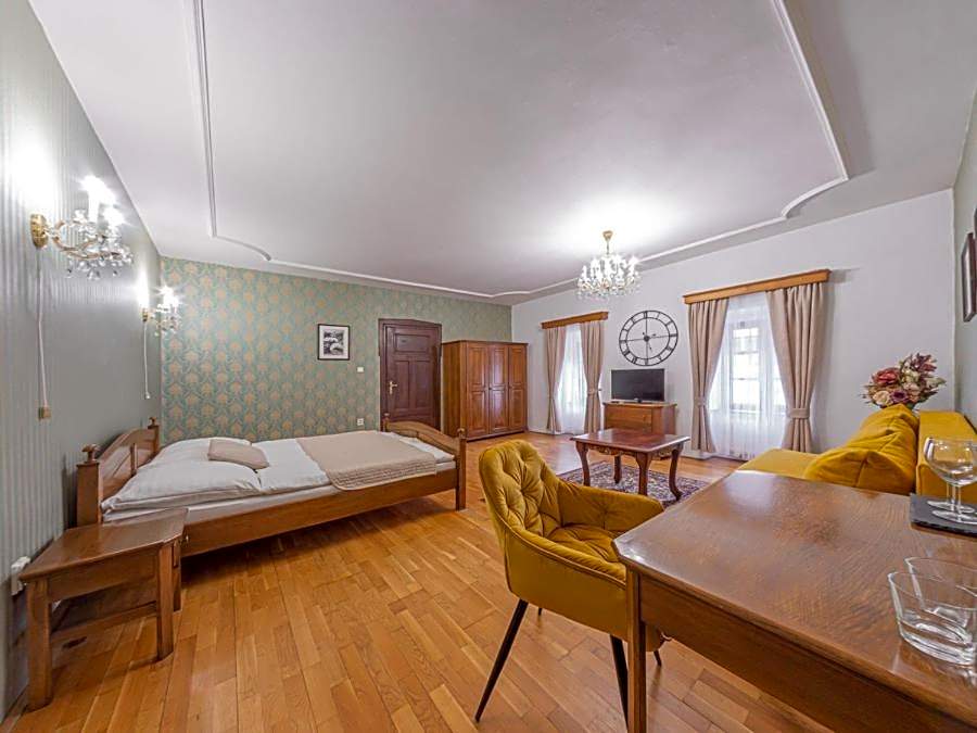 Hotel Salamander - Garni