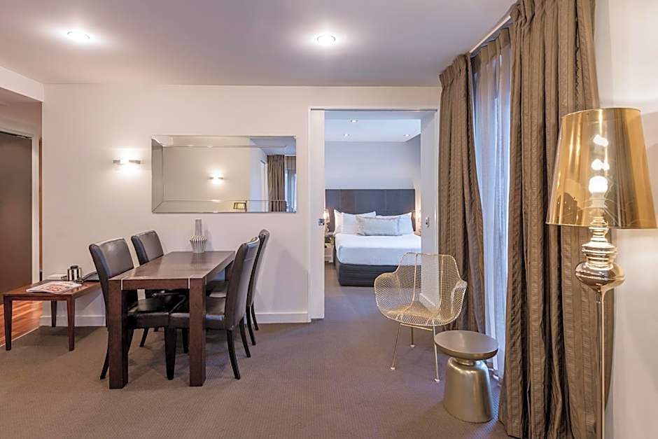 Museum Apartment Hotel, Independent Collection by EVT