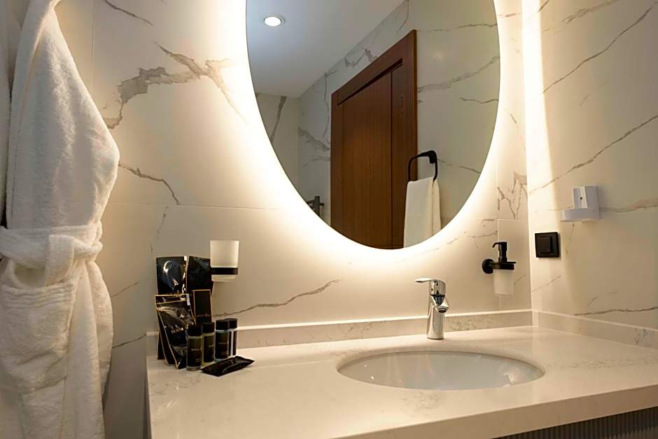 Royal Hayat Hotel Old Town