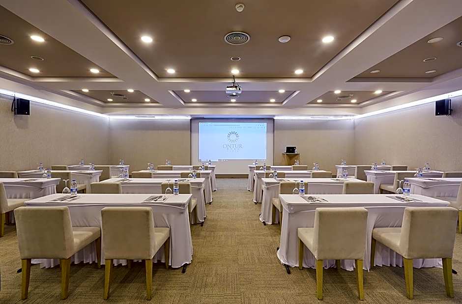 Ontur Izmir Otel
