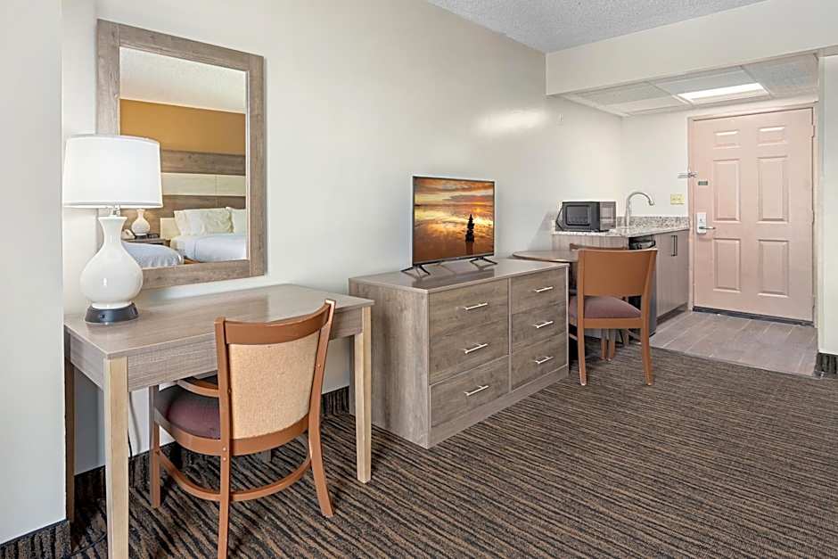 Americana Motor Inn on Boardwalk