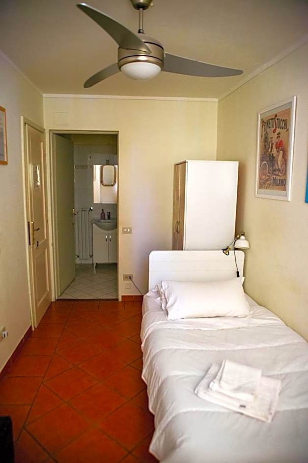 Al Cardinale Rooms & Studios