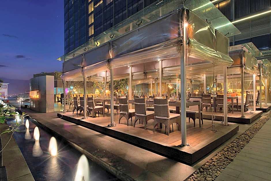 Sheraton Grand Bangalore Hotel At Brigade Gateway
