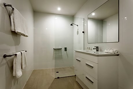 One Bedroom Deluxe Apartment