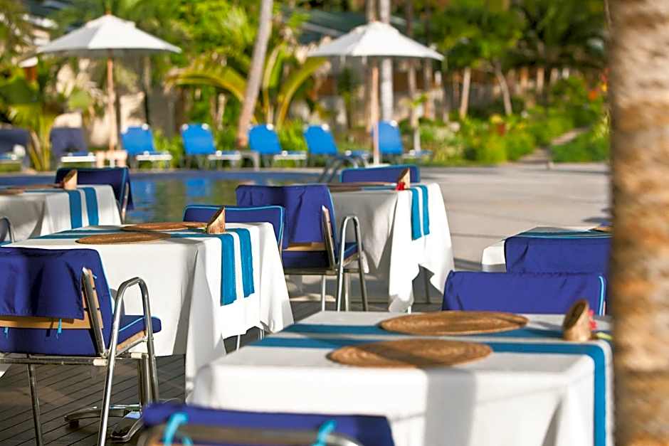 Coco de Mer and Black Parrot Suites