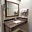Beachwalker Inn & Suites