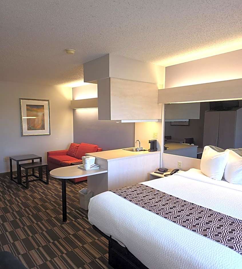 Microtel Inn & Suites By Wyndham Claremore