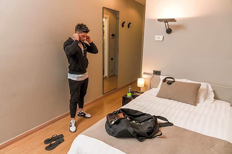 Helios Hotel & Restaurant