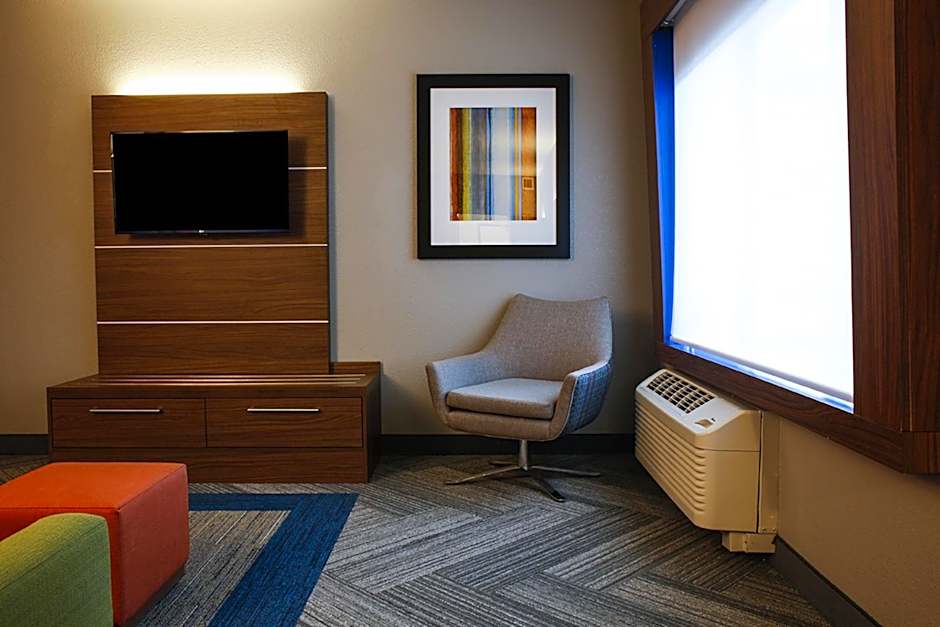 Holiday Inn Express & Suites Louisville Downtown By IHG